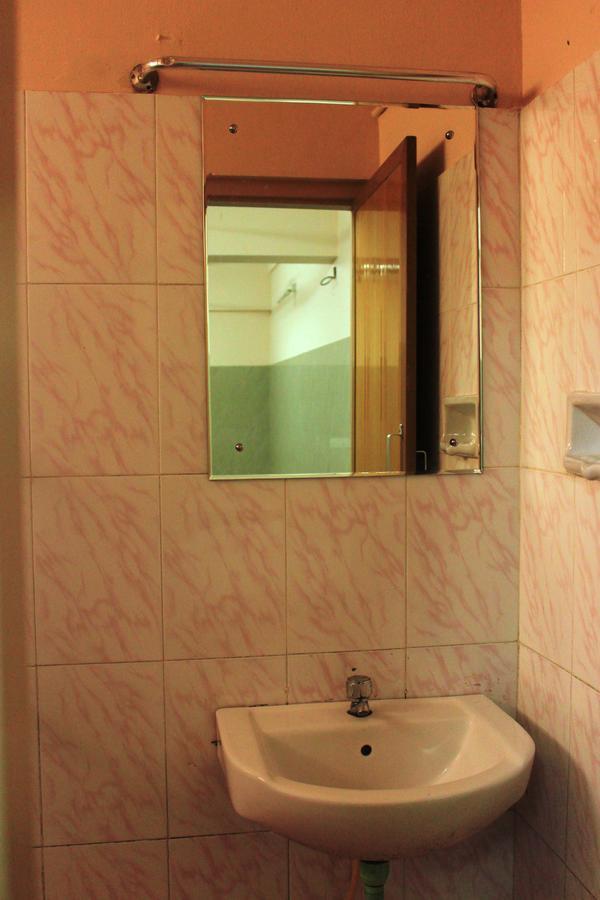 Hotel Sukhvas Thiruvananthapuram Екстер'єр фото