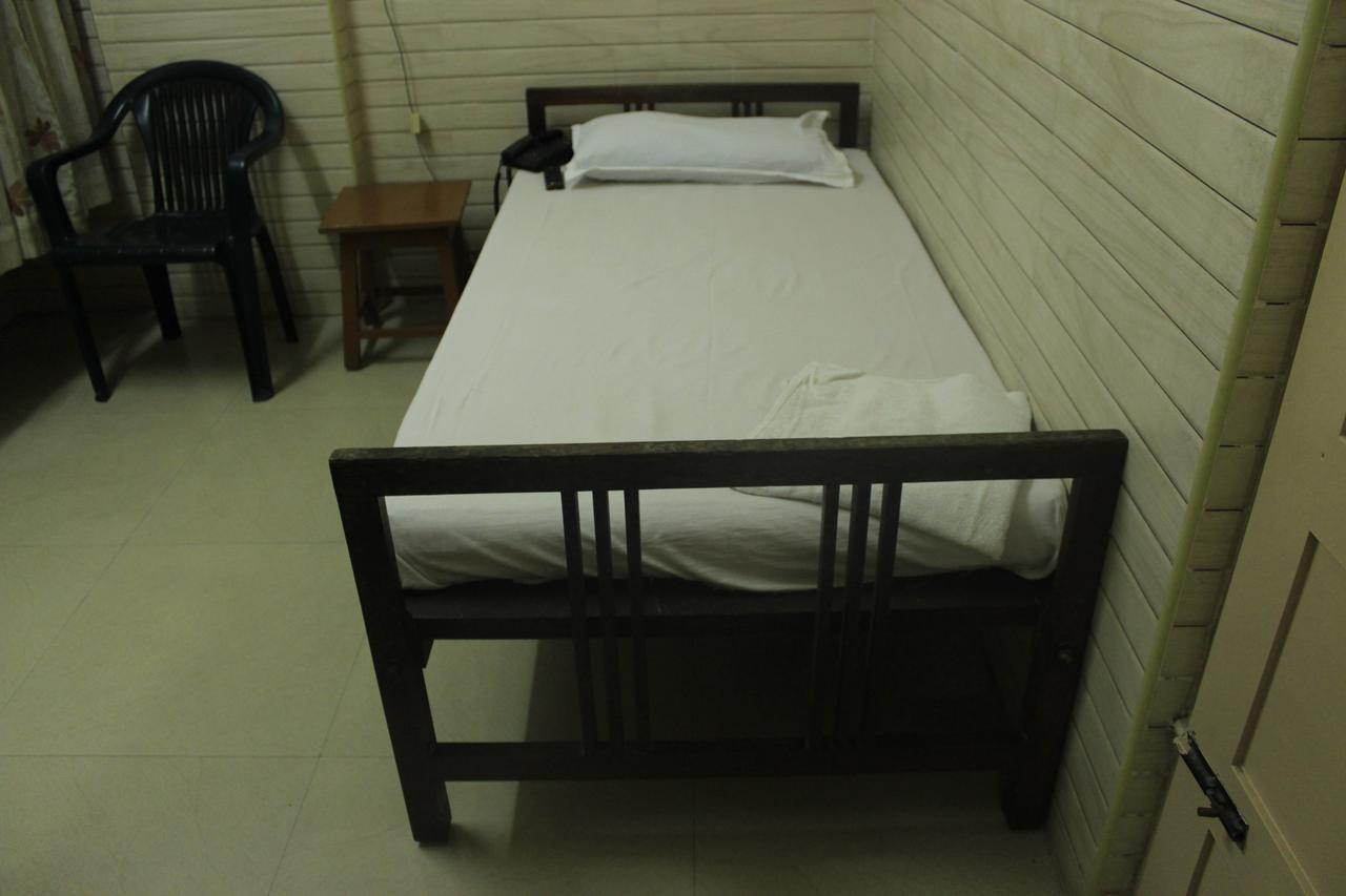 Hotel Sukhvas Thiruvananthapuram Екстер'єр фото