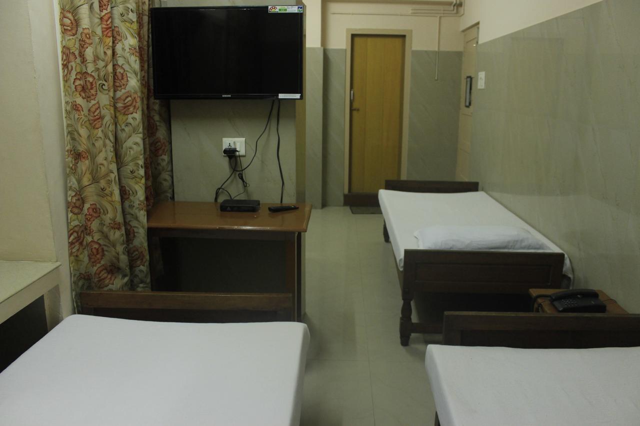 Hotel Sukhvas Thiruvananthapuram Екстер'єр фото